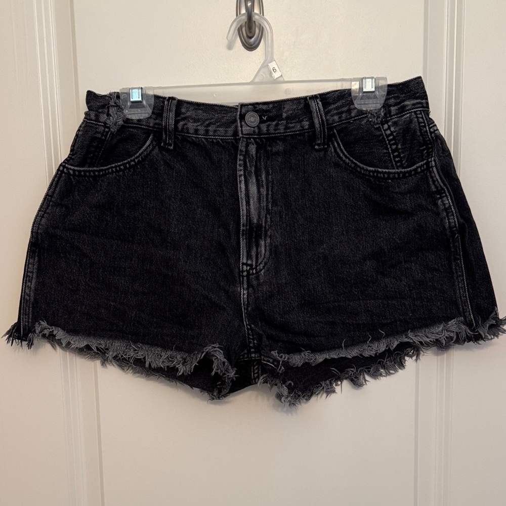 KanCan Black Frayed Hem Jean Shorts